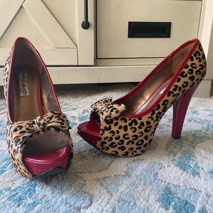 Naughty Monkey women’s platform open toed heels